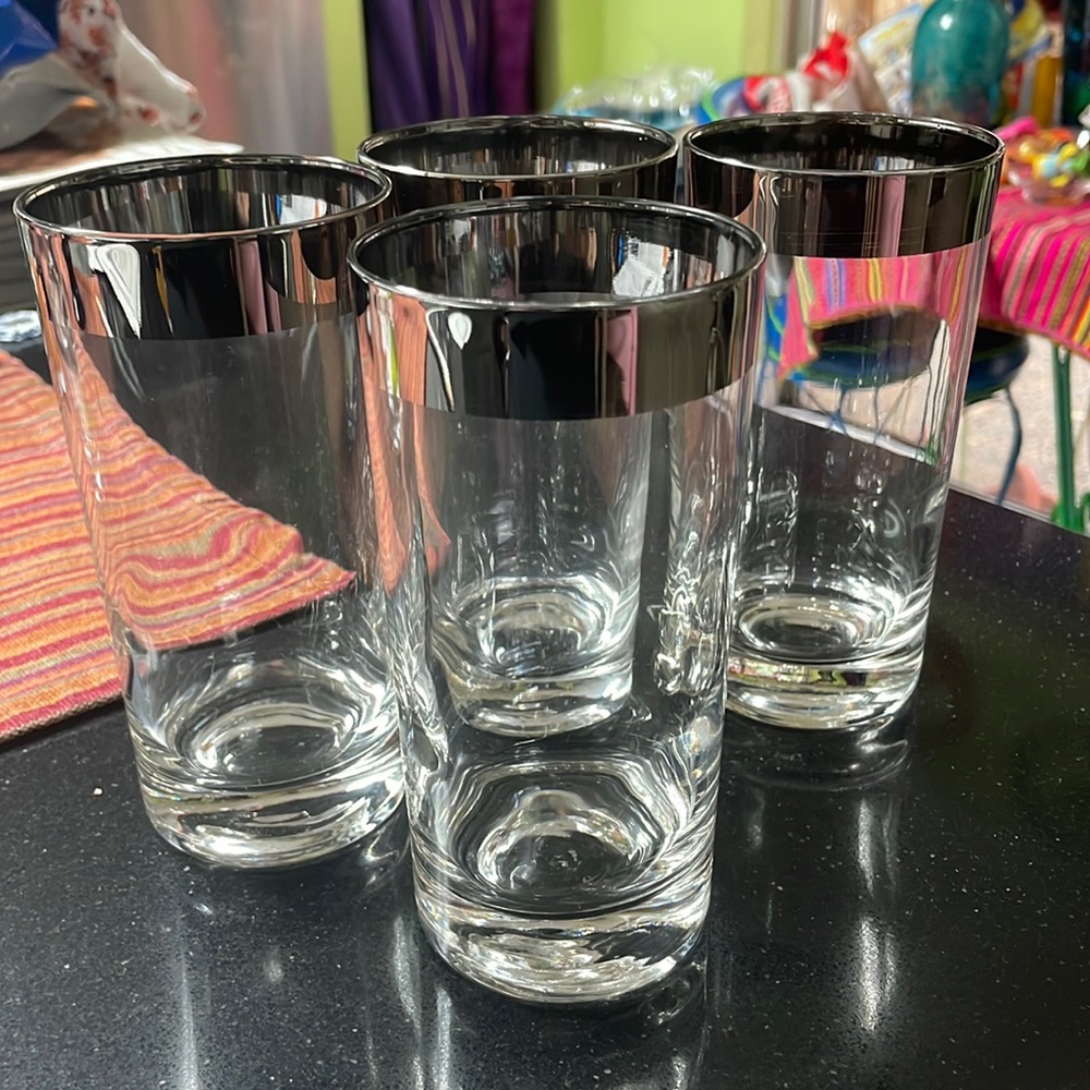 Dorthy Thorpe Mid Century Silver Rim glasses.